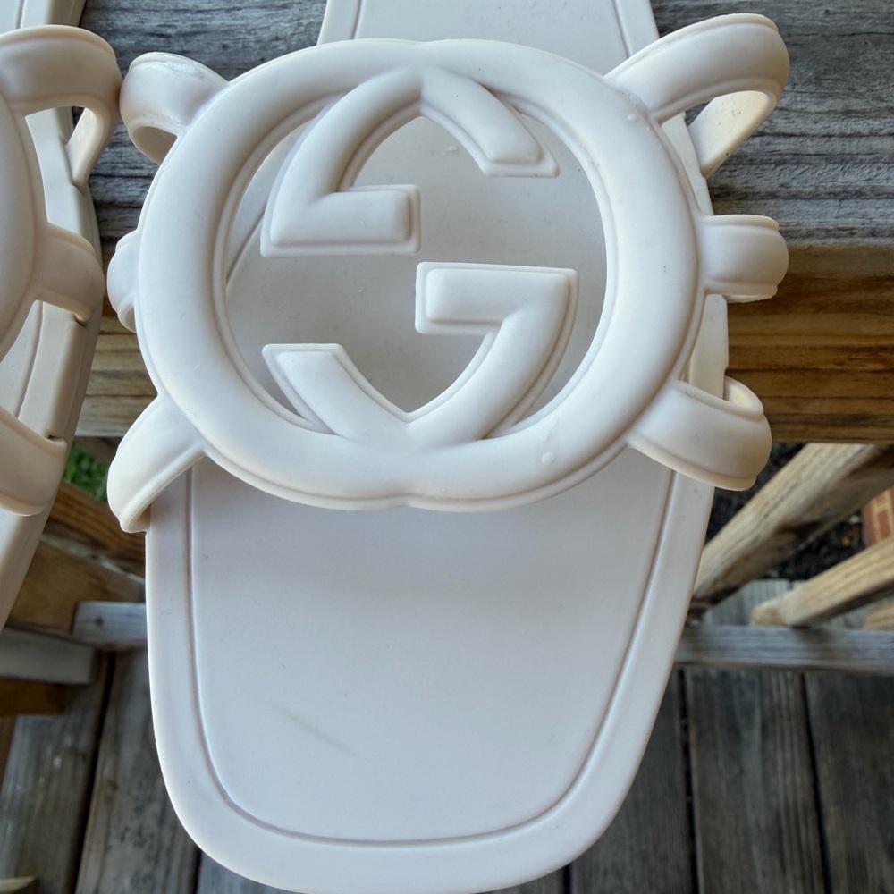 Women's Interlocking G slide sandal size 41 10-10.5 - Picture 4 of 5